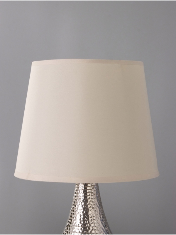 Настольная лампа Настольная лампа "Хелена" 1х15Вт Е14 бежевый 25х25х39см