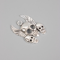 Декор для творчества металл "Три черепа и крылья" серебро набор 5 шт 3,3х2,6х0,2 см