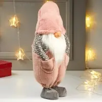 Кукла интерьерная "Дедушка в розовом колпаке и комбинезоне" 57х16х22 см