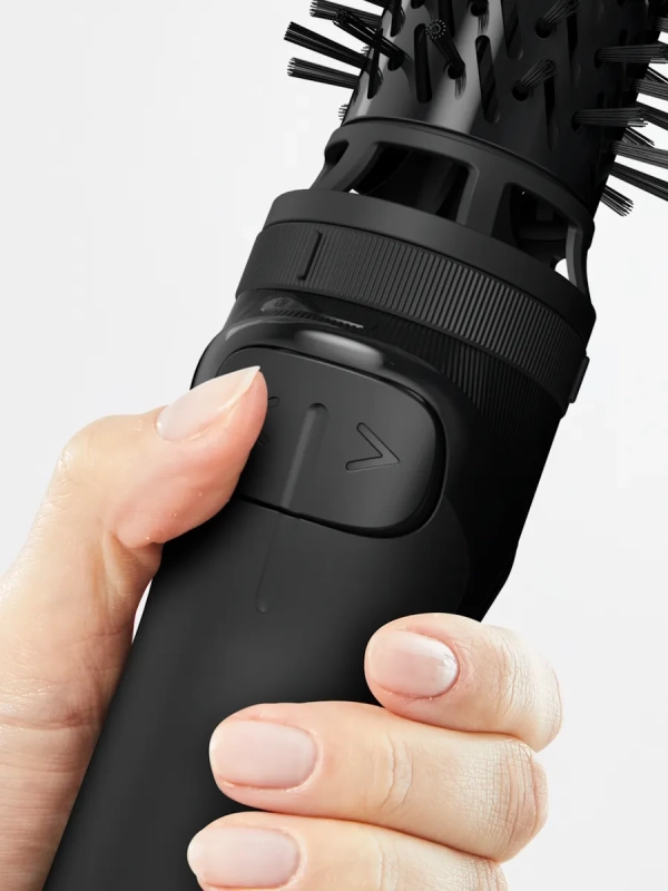 Фен-щетка Brush Active UB9520F0, 2 насадки