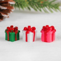 Миниатюра кукольная &laquo;Подарочек&raquo;, набор 4 шт, размер 1 шт: 1,5&times;1,5&times;1,6 см, цвета МИКС