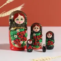 Матрёшка дерево &laquo;Хохлома&raquo;, чёрная голова, 5-кукольная, 11-12 см