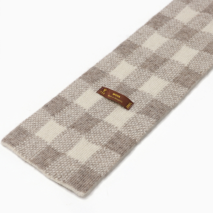 Шарф из монгольской шерсти Бежево-серый Шарф из монгольской шерсти Бежево-серый "Шахматы" , цвет молочный/серый