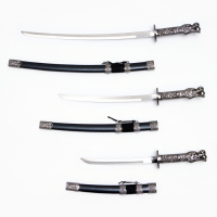 Сув. изделие катаны 3в1 на подставке, ножны кожзам, голова дракона черные 45/52/61см