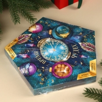 Подарочный набор &laquo;Время чудес&raquo;: чай чёрный со вкусом: ваниль и карамель 20 г., чай зелёный с жасмином 20 г., арахис шоколаде70 г., шоколадные конфеты 100 г., крем-мёд с апельсином 30 г.