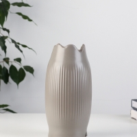 Ваза керамика настольная "Вайолэт" 20х8,5 см, серый Ваза керамика настольная "Вайолэт" 20х8,5 см, серый