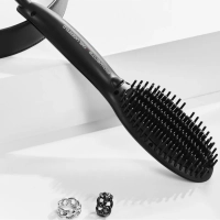 Расческа-выпрямитель Karl Lagerfeld CF582LF0, черная