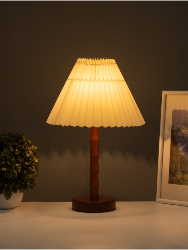 Лампа настольная BayerLux ЭКО "Бамбук" 1х40Вт Е27 коричневый/беж. 27х27х40см