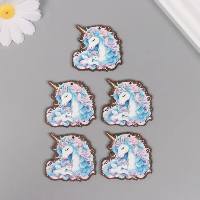 Декор для творчества дерево "Семья единорогов" 4х4,2х0,3 см