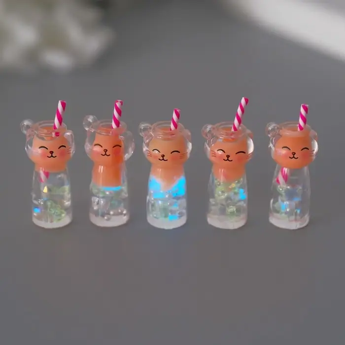 Подвеска для творчества акрил "Коктейль. Персик-кошка" светится в темноте 3,4х1,8х1,8 см