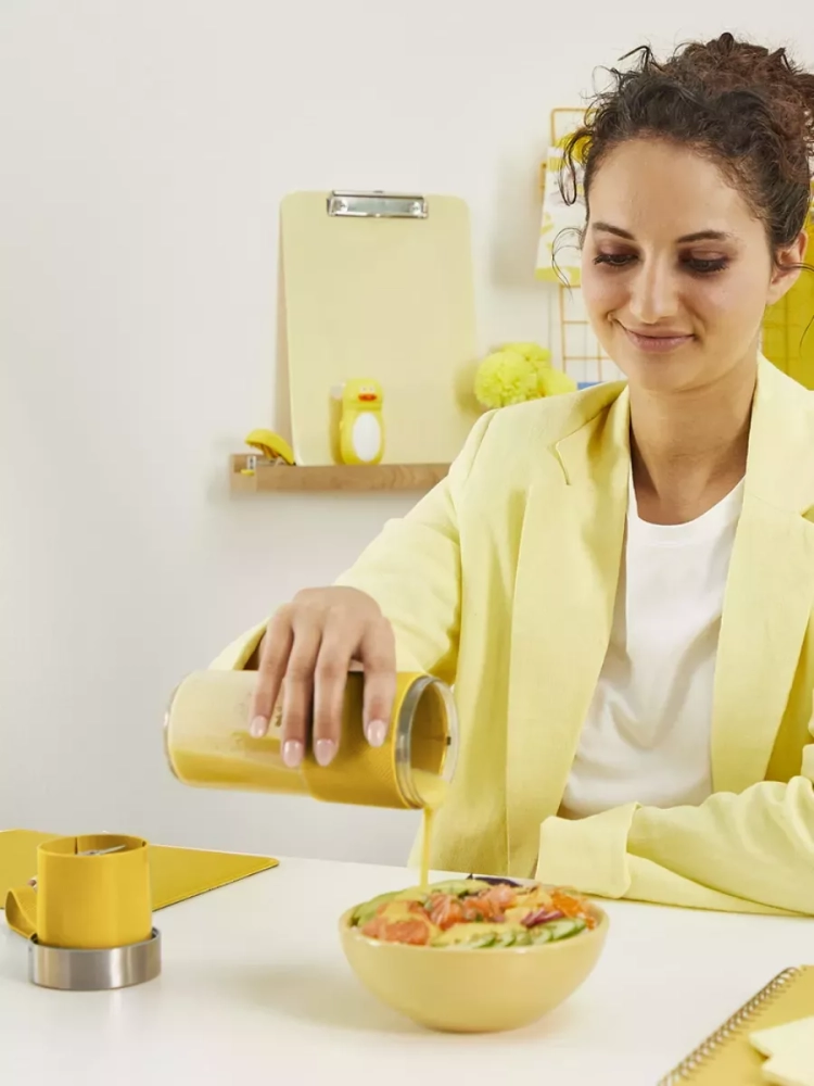 Портативный блендер Lightmix LM1C0210