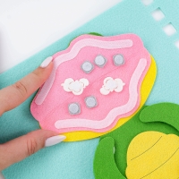 Развивающая книжка &laquo;Лечим зубки&raquo;