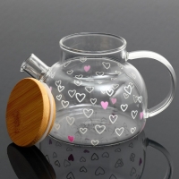 Чайник стеклянный заварочный с бамбуковой крышкой &laquo;Сердечки&raquo;, 600 мл