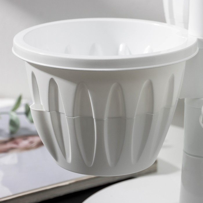 Кашпо многоярусное Plast-Avenue &laquo;Каскад&raquo;, 3 шт., 700 мл, пластик, белое