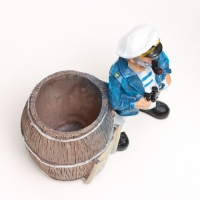 Карандашница "Капитан" 13*9*16см Карандашница "Капитан" 13*9*16см