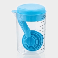 Набор мерных ёмкостей &laquo;Маэстро&raquo;, 7 предметов: стакан 500 мл, ложки, цвет голубой