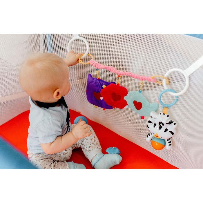 Растяжка - погремушка мягкая на кроватку/коляску &laquo;Малышка&raquo;, Крошка Я