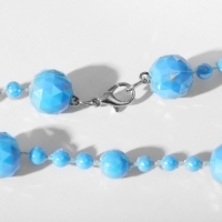 Бусы «Невесомость» шарики, цвет радужно-голубой, 40 см Бусы «Невесомость» шарики, цвет радужно-голубой, 40 см