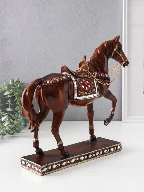 Сувенир полистоун "Конь с седлом с рубинами - аллюр" под дерево 29,5х7,5х29,5 см