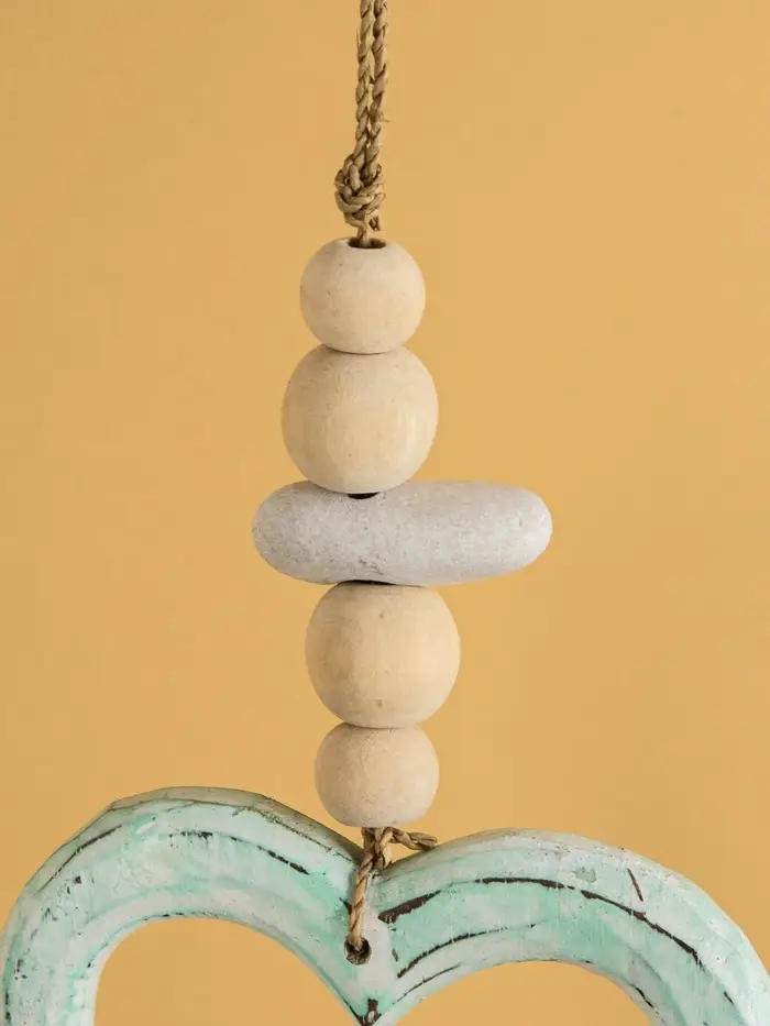 Подвеска декоративная "Сердечки" дерево, камень 13х3х100 см