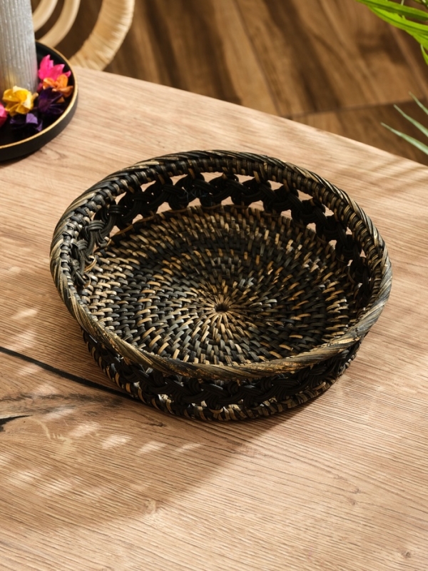 Корзинка плетеная ротанг, 22х22х6 см Корзинка плетеная ротанг, 22х22х6 см