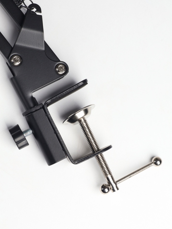 Микрофон конденсаторный Music Life золотой: кабель, ветрозащита, стойка