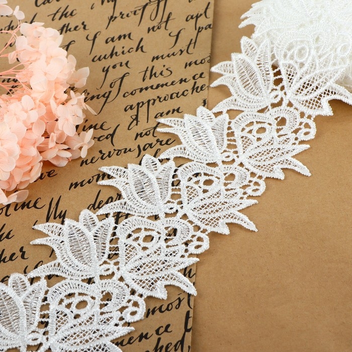 Кружево гипюровое, 90 мм &times; 9 &plusmn; 0,5 м, цвет белый