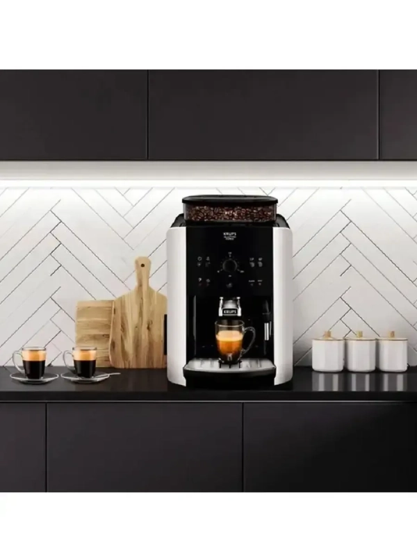 Автоматическая зерновая кофемашина Arabica EA811810