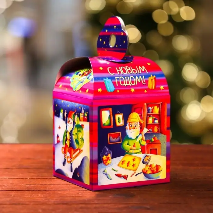 Подарочная коробка &laquo;Гномы&raquo; 12&times;12&times;17 см