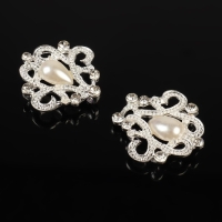 Декоративная застёжка «Узор», 6,5 × 3,5 см, цвет белый Декоративная застёжка «Узор», 6,5 × 3,5 см, цвет белый