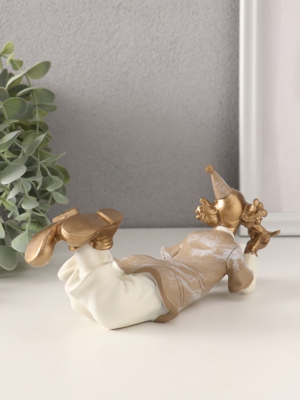 Сувенир полистоун "Клоун с птичкой в ладони" бело-бежевый 20,5х7х8,5 см