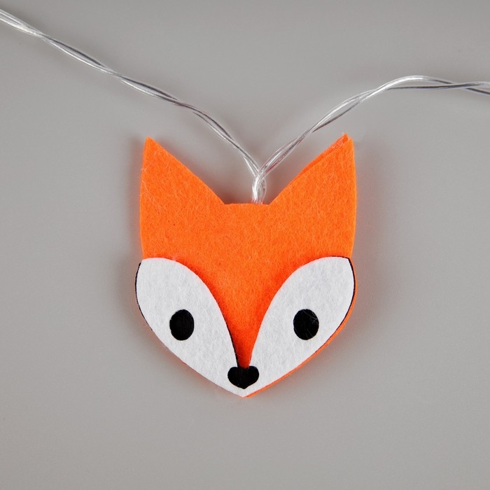 Гирлянда &laquo;Нить&raquo; 1.35 м с насадками &laquo;Лисички и олени&raquo;, IP20, прозрачная нить, 10 LED, батарейки AAх2 (нет в комплекте), свечение тёплое белое