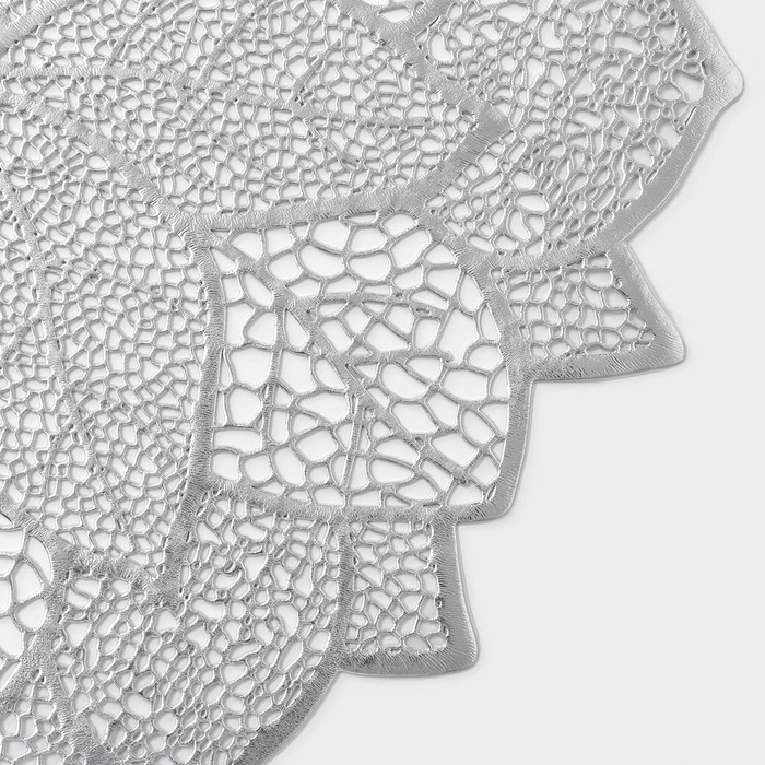 Салфетка сервировочная на стол &laquo;Цветок&raquo;, 38&times;38 см, цвет серебро