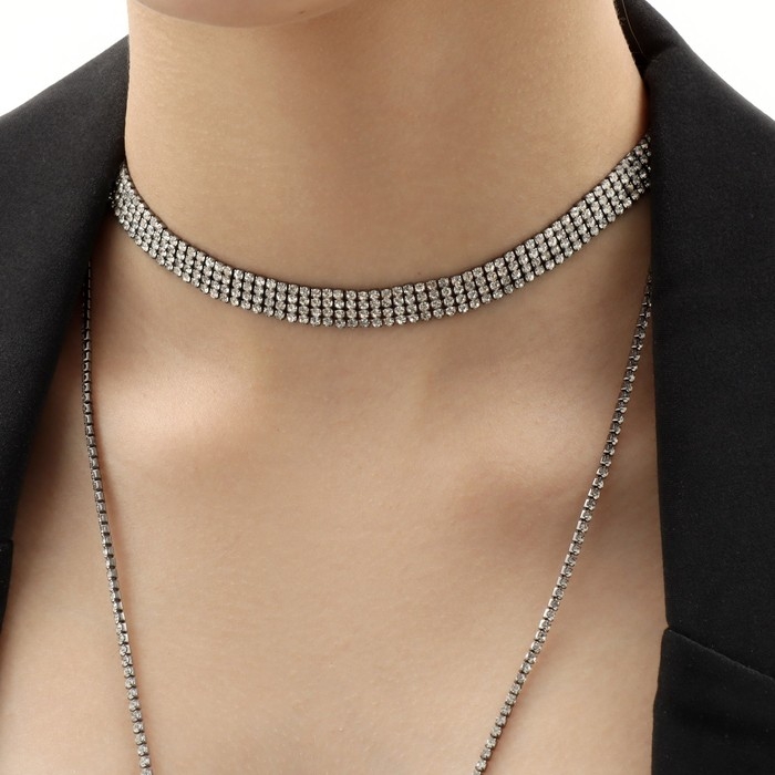 Набор 2 предмета: серьги, чокер &laquo;Лёд&raquo; 4 ряда, цвет белый в сером металле, 44,5 см