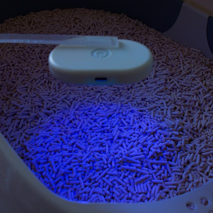 Туалет закрытый с УФ-лампой для уничтожения запаха 39 х 56 х 40 см, синий Туалет закрытый с УФ-лампой для уничтожения запаха 39 х 56 х 40 см, синий