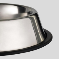 Миска с нескользящим основанием, 900 мл Миска с нескользящим основанием, 900 мл