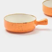 Кокотницы Magistro &laquo;Церера&raquo;, набор 2 шт., 500 мл, d=15 см, фарфор, оранжевые