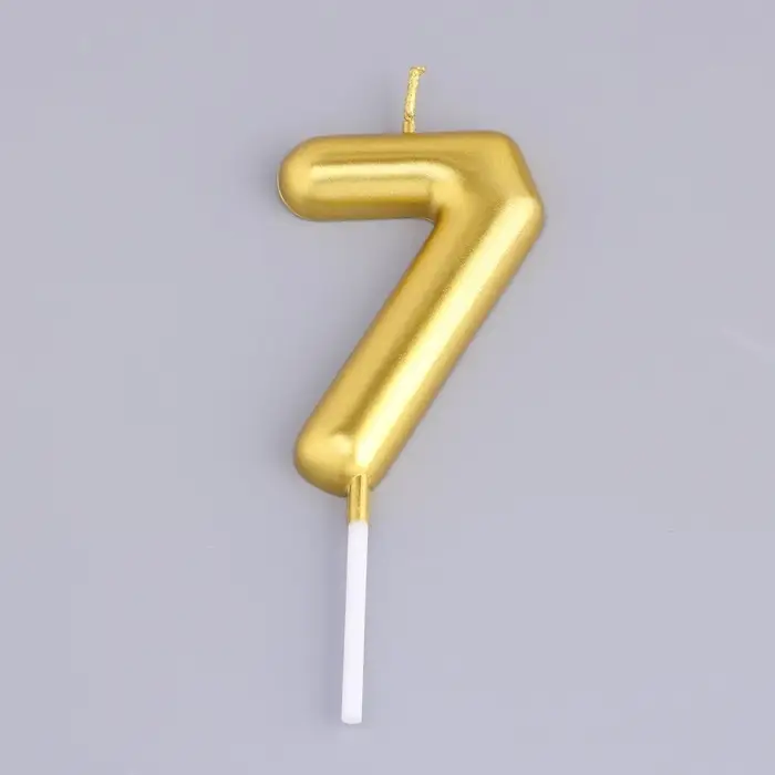 Свеча в торт &laquo;Европейская&raquo;, цифра 7, 6 см, золото