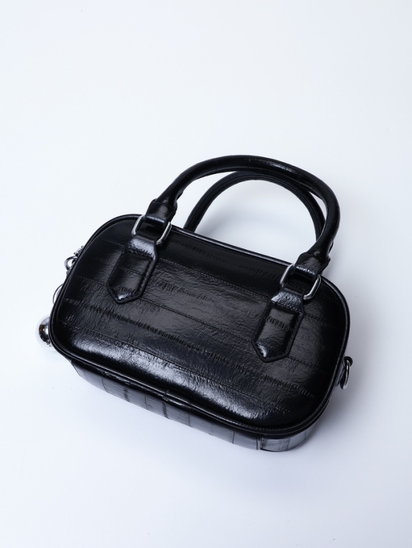 Сумка женская, 20*9*12, отд на молнии, длин ремень, черный Сумка женская, 20*9*12, отд на молнии, длин ремень, черный