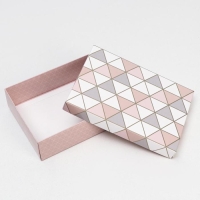 Коробка подарочная &laquo;Треугольники&raquo;, 21 х 15 х 5 см