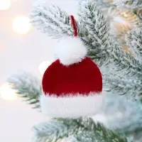 Подвеска на елку &laquo;Вьюшка&raquo;, шапочка, красная