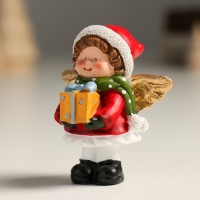 Сувенир полистоун "Ангел в колпаке с подарком/книгой" МИКС 5,5х5,5х7 см Сувенир полистоун "Ангел в колпаке с подарком/книгой" МИКС 5,5х5,5х7 см