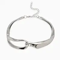 Колье "Стиль", цвет серебро d=12см