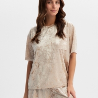 Комплект женский (футболка и шорты) KAFTAN Velvet р. 44-46, бежевый Комплект женский (футболка и шорты) KAFTAN Velvet р. 44-46, бежевый