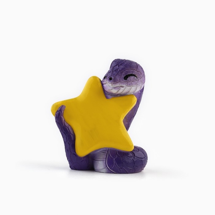 Фигурка 2025 &laquo;Новогодняя коллекция: Змея с сердцем&raquo;, 3,5 х 3,2 см