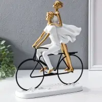 Сувенир полистоун "Парочка на велосипеде" бело-золотой 8,5х23х29 см