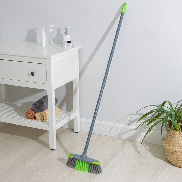 Щётка для пола с отбойниками Доляна, черенок из нержавеющей стали, 27&times;6&times;126 см, цвет серый
