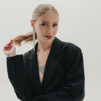 Серьги висячие со стразами &laquo;Водопад&raquo; мини квадрат, цвет белый в серебре, 14 см