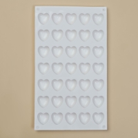 Форма для муссовых десертов и шоколада KONFINETTA &laquo;Сердца&raquo;, силикон, 29,7&times;17,3&times;1,5 см, 35 ячеек (2,7&times;2,5 см), цвет белый