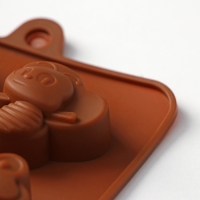 Форма для шоколада Доляна &laquo;Насекомые&raquo;, силикон, 22&times;11,5&times;2 см, 8 ячеек, цвет коричневый